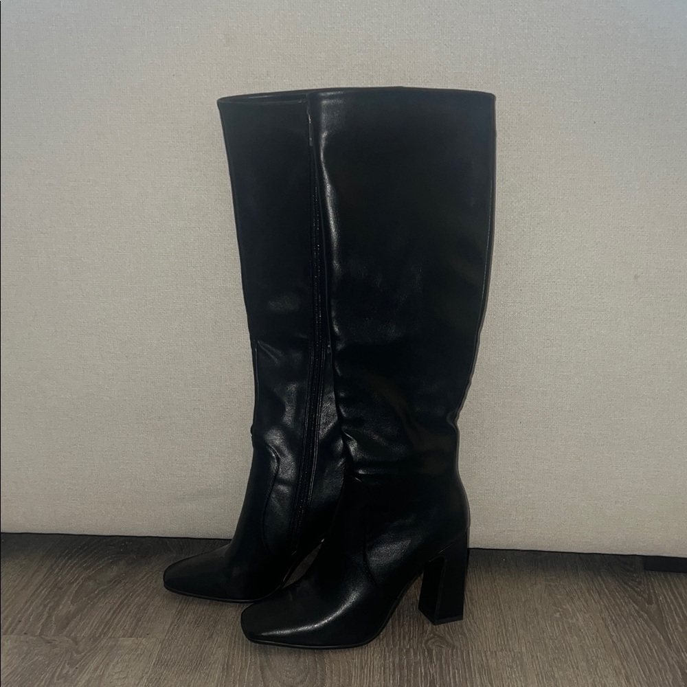 Steve Madden Black Knee-High Women's Boots